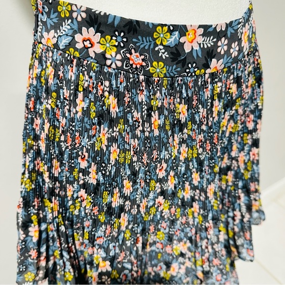 Boden Plisse Mini Skirt, Graphite, Opulent Leaf, Size 6 - Picture 4 of 5